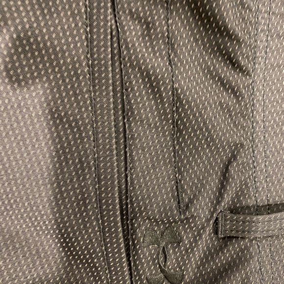 Men’s underrarmour golf shorts - Picture 4 of 6